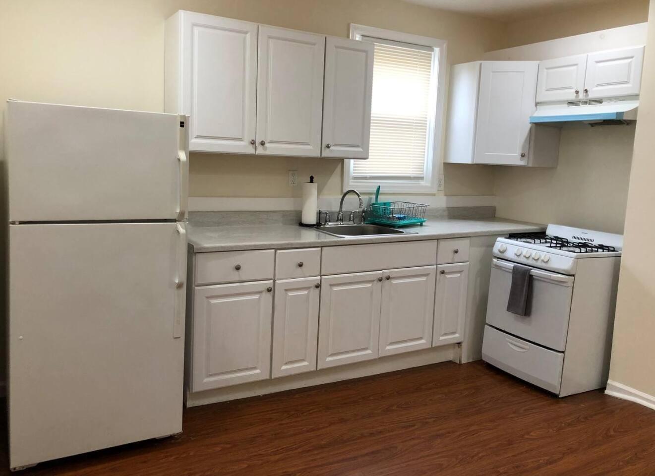 Large And Private 3 Bedroom And 1 Bathroom Apartment Near Newark International Airport Ewr And New York City Eksteriør billede